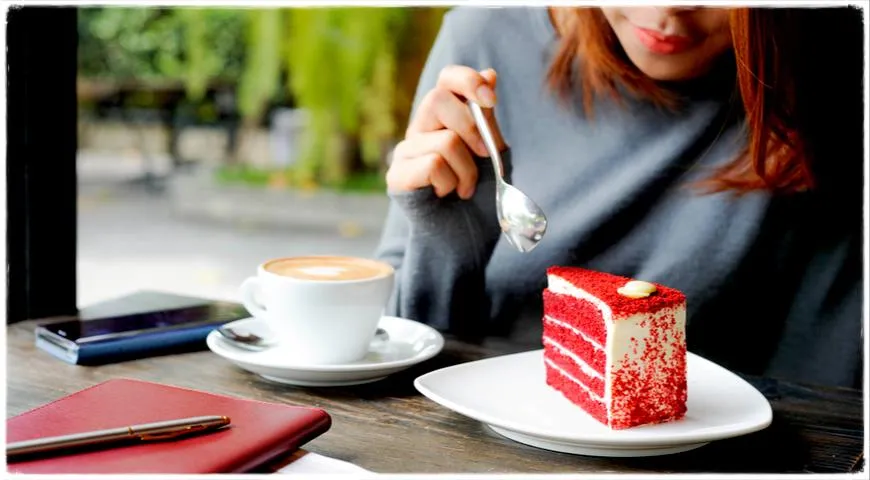 Ровный и красивый торт "Красный бархат" со сливочным кремом
