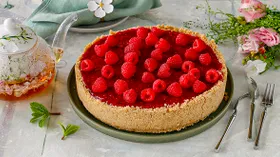 Выпечка с малиной