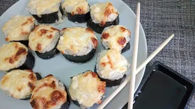 Запечённые роллы с кальмаром