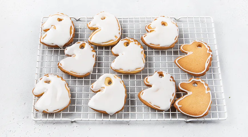 Новогоднее печенье «Лошадки» на елку