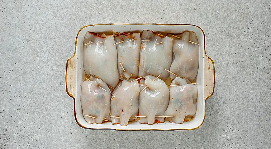 Кальмары, фаршированные булгуром