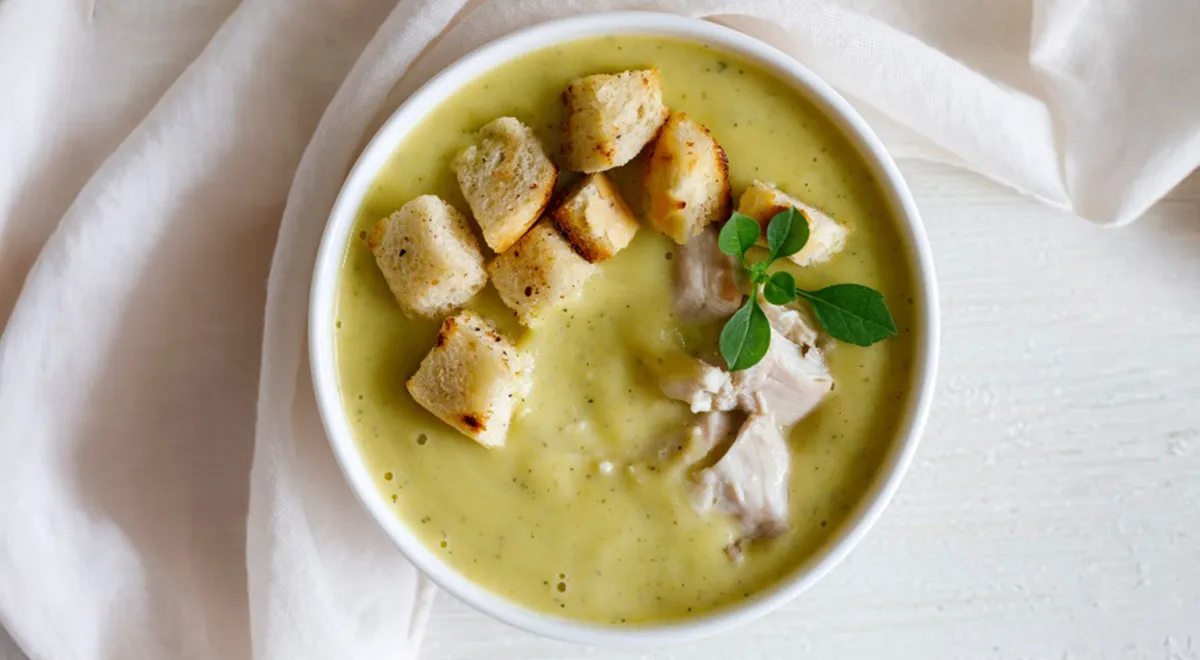Суп-пюре из кабачков и курицы