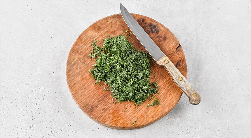 Картошка, тушенная с беконом и сметаной