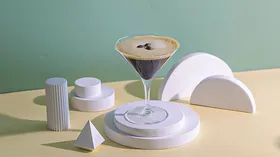 Коктейль «Эспрессо-мартини» (Espresso Martini)
