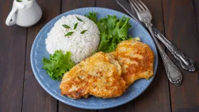 Отбивные из индейки в кляре в духовке