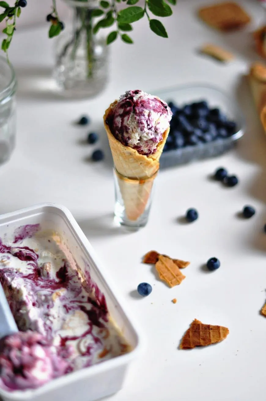 Рецепт мороженого со вкусом черничного чизкейка