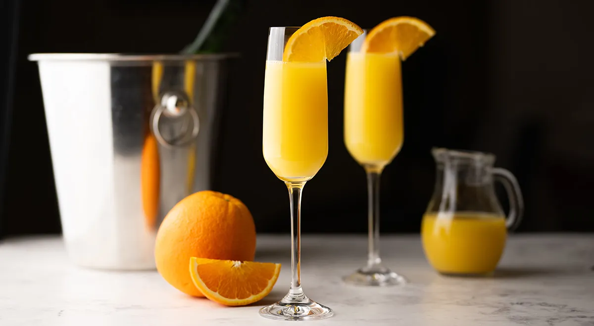 Коктейль «Мимоза» с шампанским на Новый год