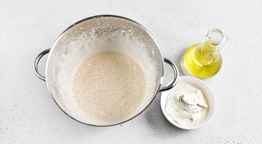 Торт «Сметанник» со сметанным кремом