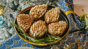 Пирожные «Шишки новогодние»