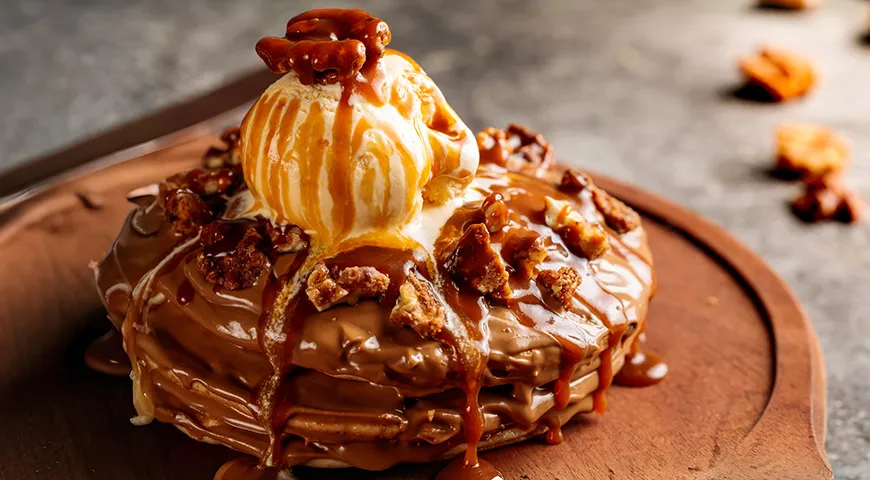 В десертах пралине используют как прослойку или добавляют прямо в крем