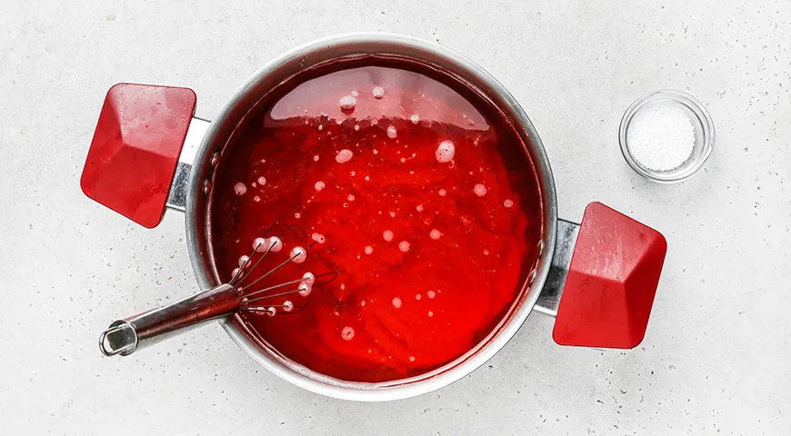 Кисель из клубничного варенья