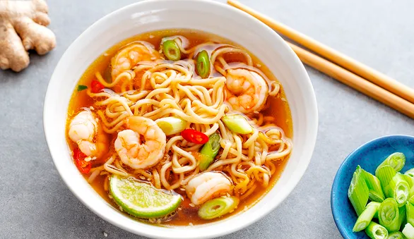 Суп из креветок и удона