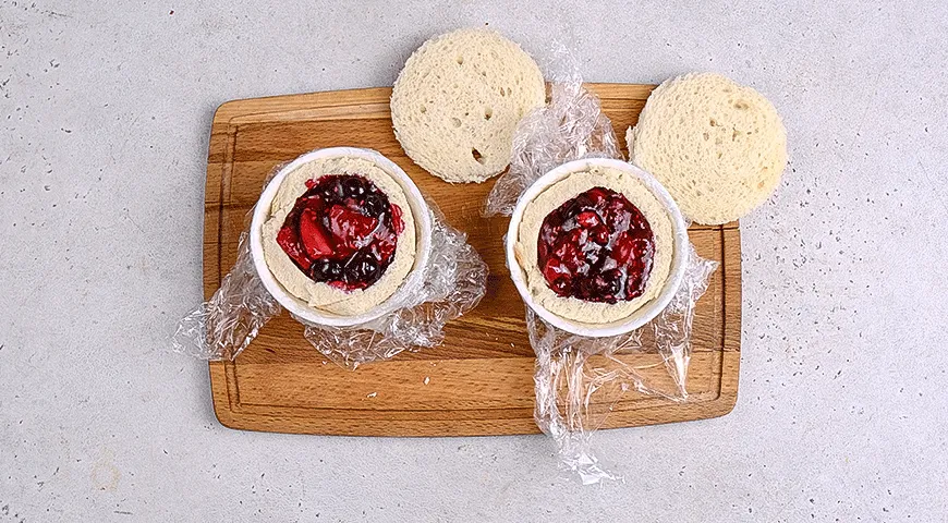 Ягодный пудинг