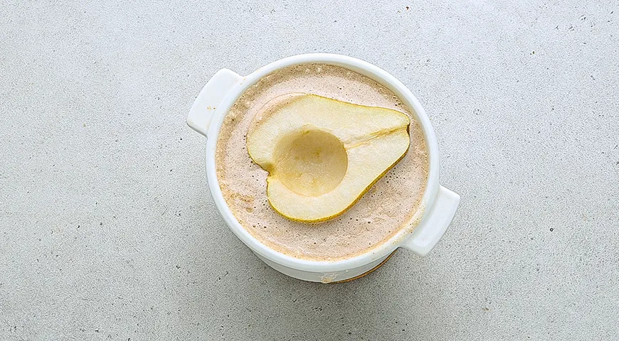 Запеченная манная каша с грушей