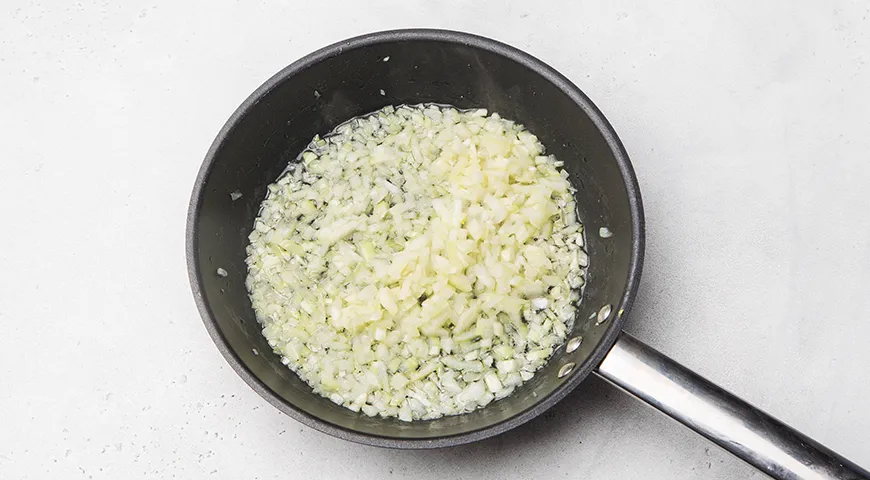 Каннеллони с фаршем под соусом бешамель