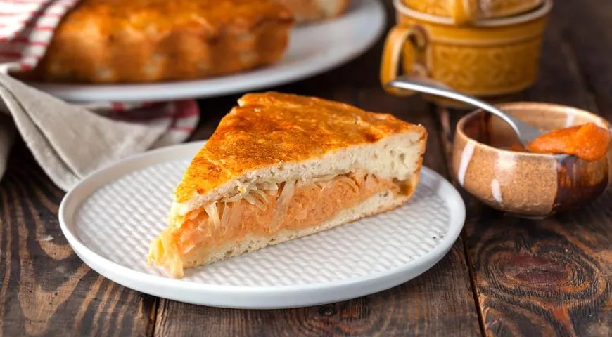 Рецепт пирога с капустой и икрой (можно использовать икру судака)