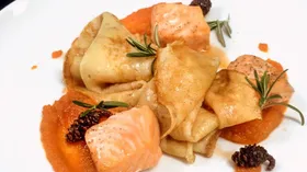 Блины с лососем