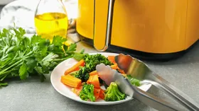 Разморозка в аэрогриле: какие продукты можно размораживать и сколько это занимает