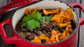 Простые рецепты с колбасой и бобами