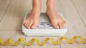 Сидите на диете, но не худеете: врач рассказала, как сдвинуть вес с мертвой точки
