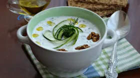 Рецепты с чесноком, йогуртом и орехами