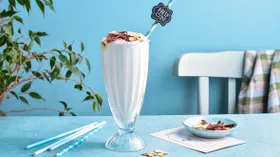 Молочный коктейль с молоком