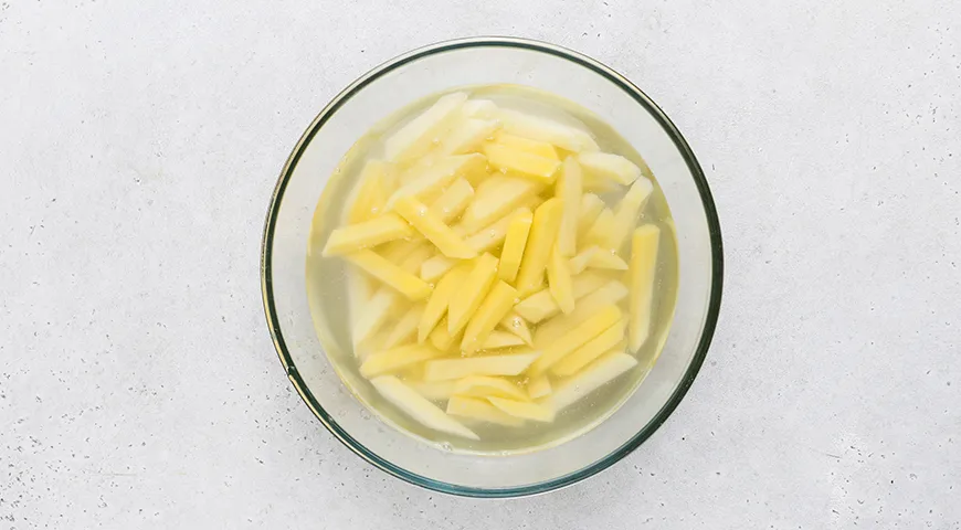 Жареная картошка на сливочном масле, с паприкой