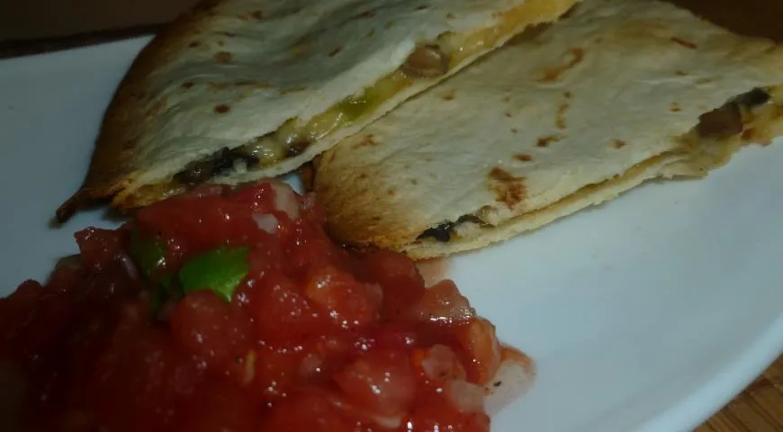 Кесадилья с курицей и шампиньонами рецепт – Мексиканская кухня: Основные блюда. «Еда»