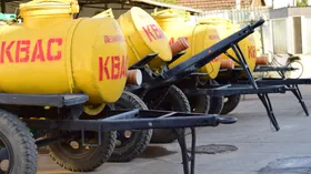 «У нас есть бабл-ти дома»: в России начали продавать квас с джус-болами, лавандой и сырной пенкой
