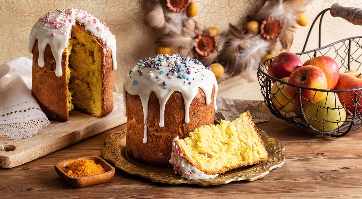 Кулич с яблоками