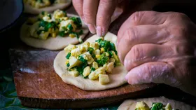 Начинка для пирожков и пирогов с луком и яйцом