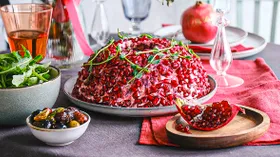 Салат слоеный с гранатом