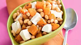Рецепты с сырами, продукцией пчеловодства и бобами