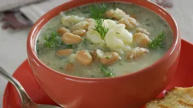Суп из цветной капусты и белой фасоли
