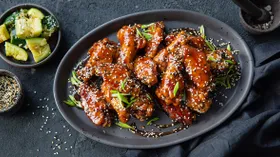 Куриные крылышки в соусе терияки на сковороде