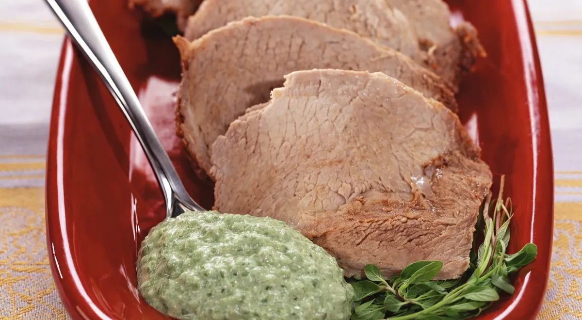 Телятина в соусе из щавеля