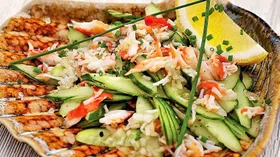 Рецепты с салатом, огурцом и крабами