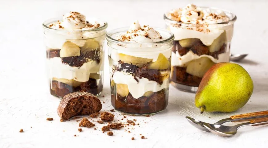 Рецепт груш с маскарпоне и пряниками на десерт