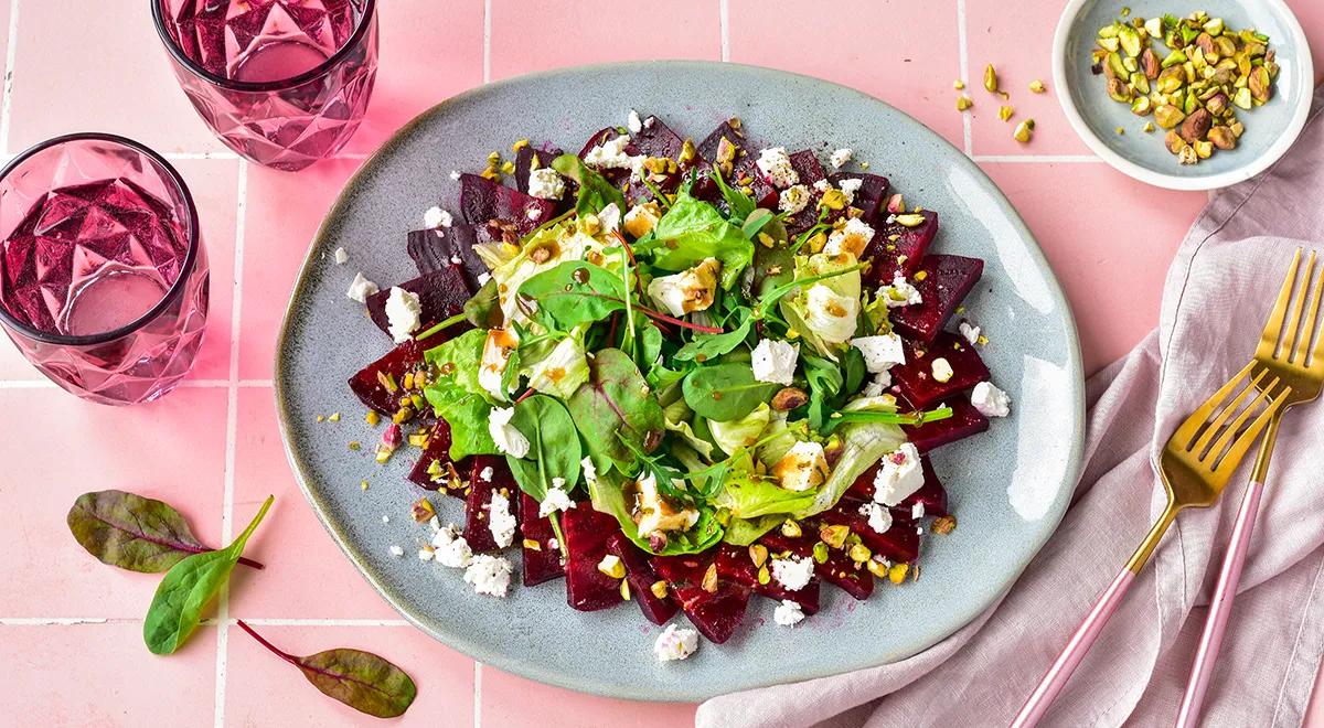 Рецепт салата с вареной свеклой и фетой