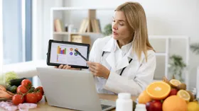 Магнитная буря будет бушевать всю неделю — диетолог сказала, как защитить себя с помощью питания