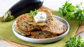 Оладьи из баклажанов на сковороде