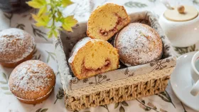 Маффины с джемом внутри