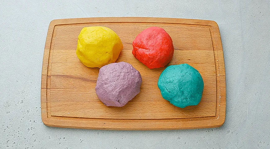 Цветные орешки со сгущенкой