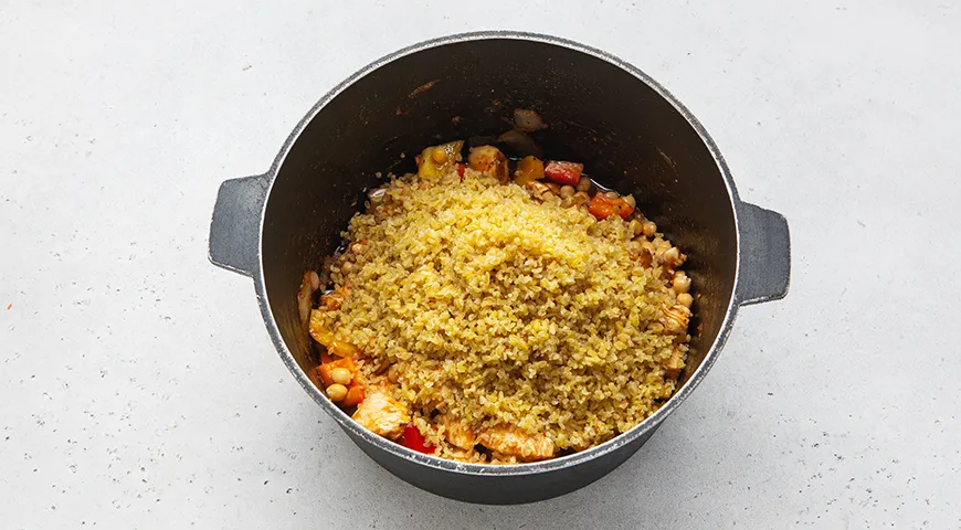 Плов из булгура с курицей