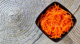 Эксперт поделилась идеями моносалатов для разнообразия рациона