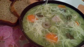 Суп-пюре из цветной капусты с пангасиусом и опятами