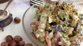 Рецепты с молочной продукцией, грецким орехом и томатами