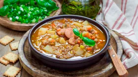 Рецепты с чесноком, бобами и мясной гастрономией