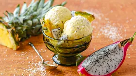 Мороженое из банана, ананаса и питахайи