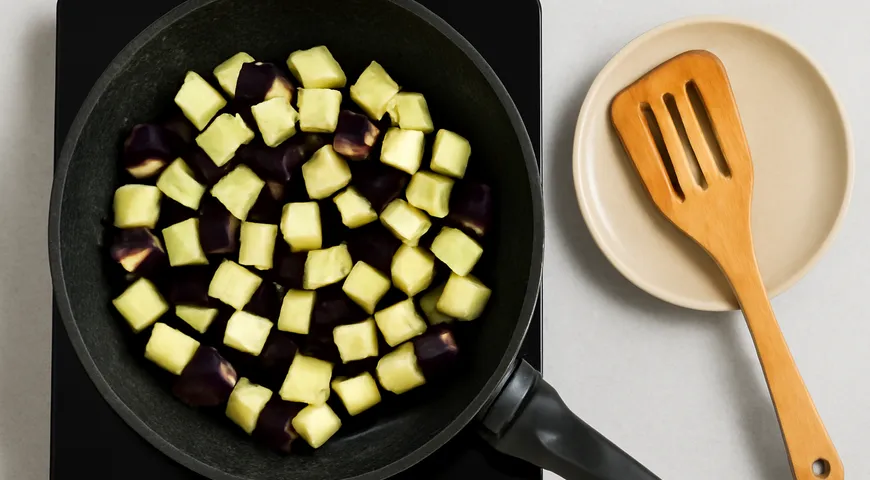 Баклажаны с мясом в казане